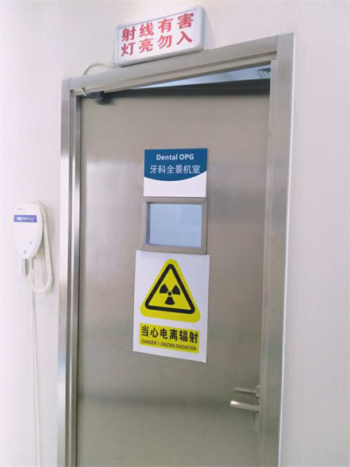 安顺防辐射铅门：守护生命健康的隐形盾牌